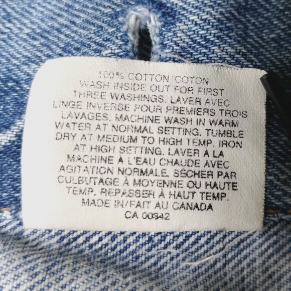 Vintage Made in Canada Levi's Trucker Denim Jacket - Picture 10 of 10
